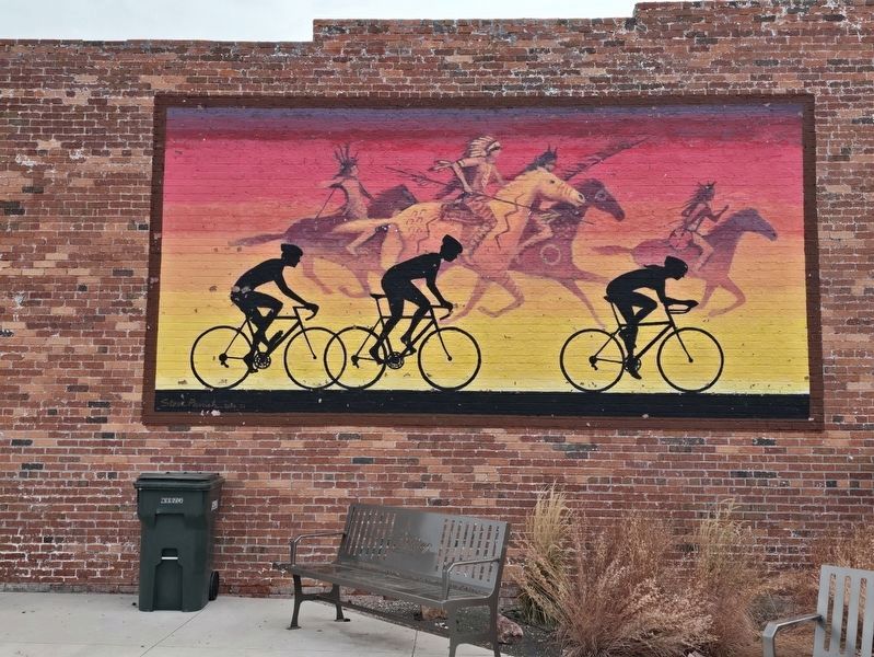 Mural associated with marker is to the left. image. Click for full size.