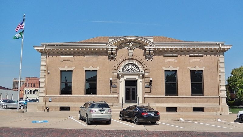 1901 Post Office (<i>south elevation</i>) image. Click for full size.