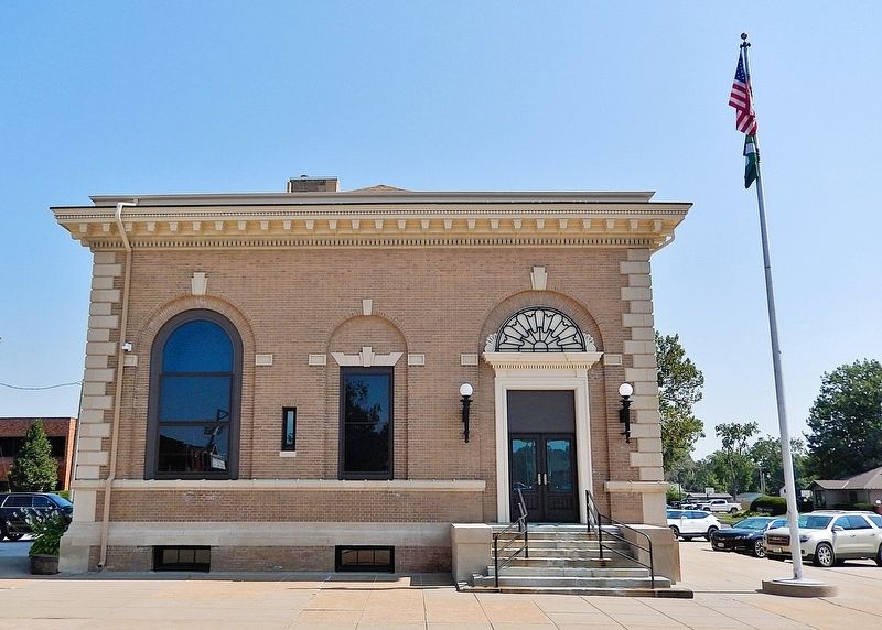 1901 Post Office (<i>west elevation</i>) image. Click for full size.