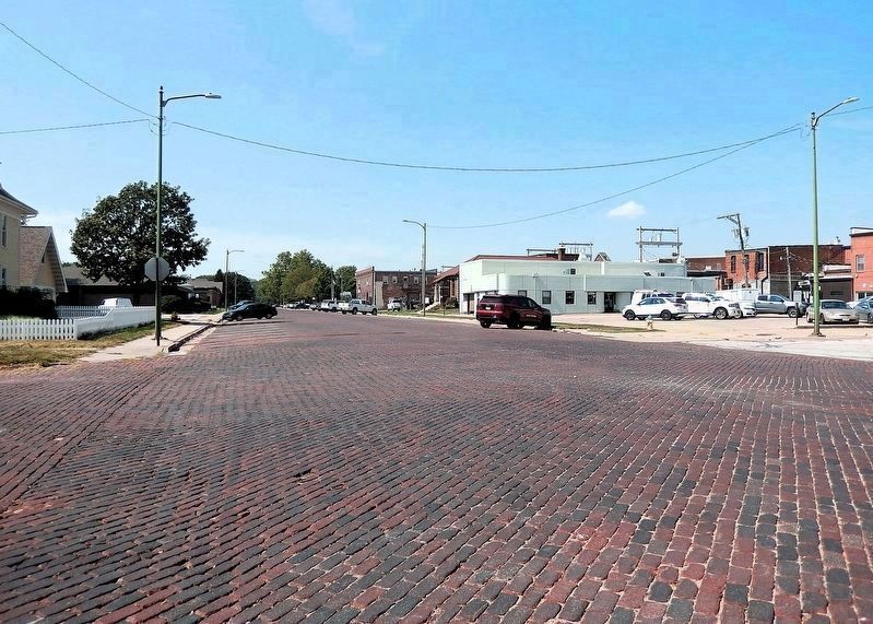 Lincoln Street Today image. Click for full size.