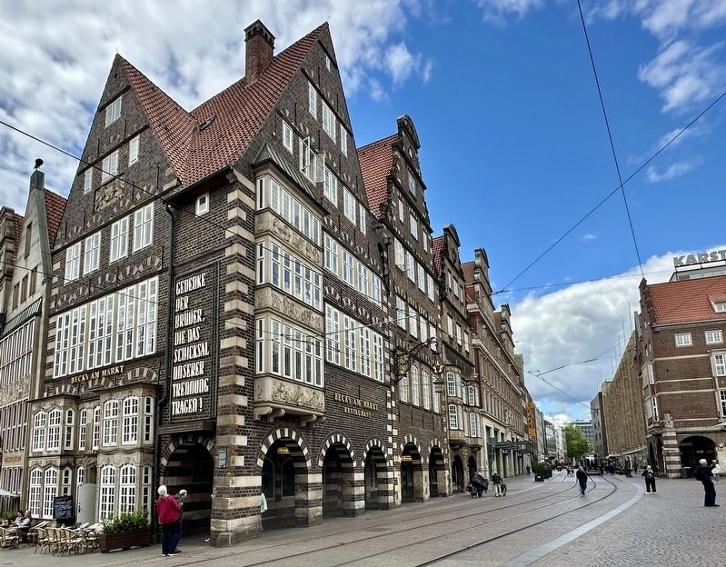 Deutsches Haus Marker - wide view image. Click for full size.