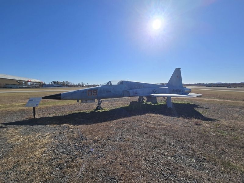 Northrop F-5 "Tiger II" side view and marker. Click for full size. Northrop F-5 "Tiger II" side view and marker image. Click for full size.