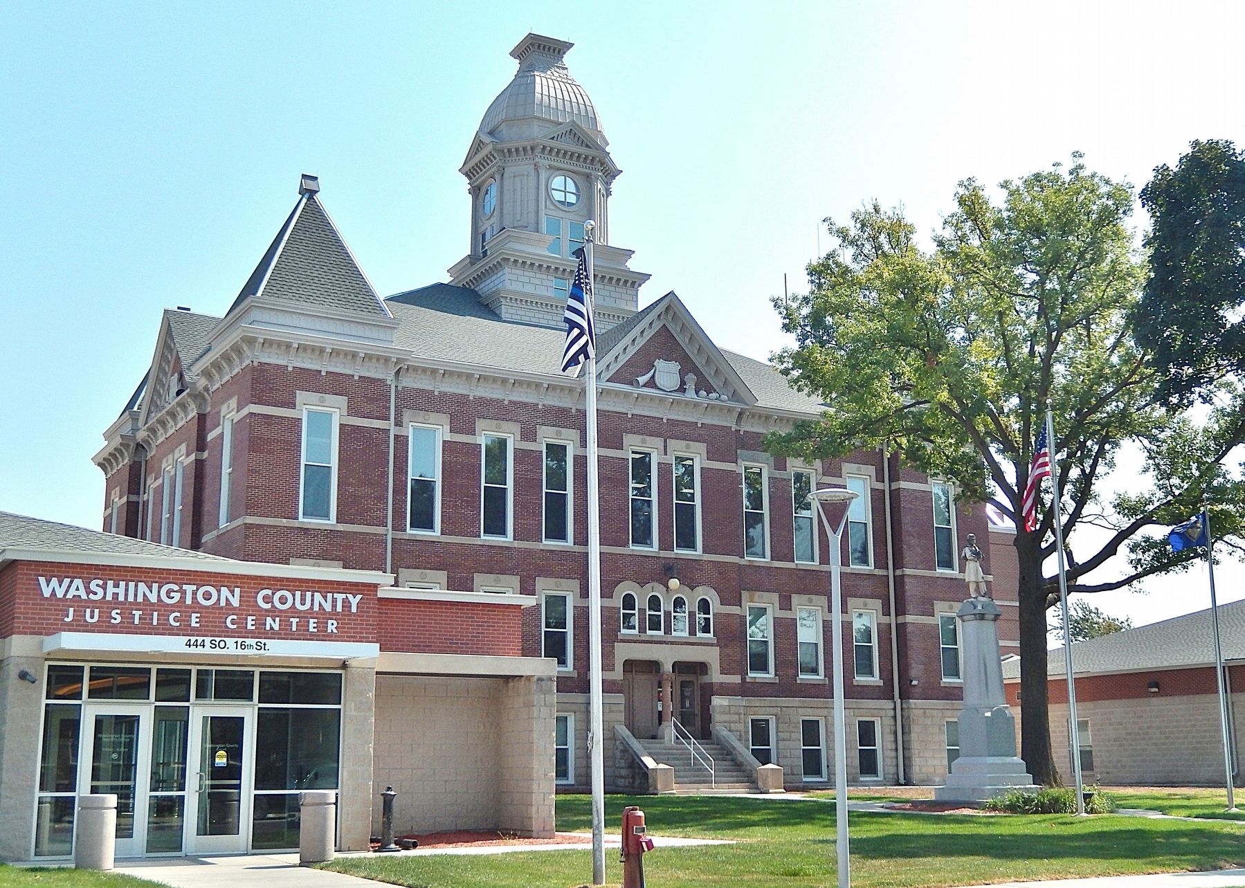 Washington County Justice Center image. Click for full size.