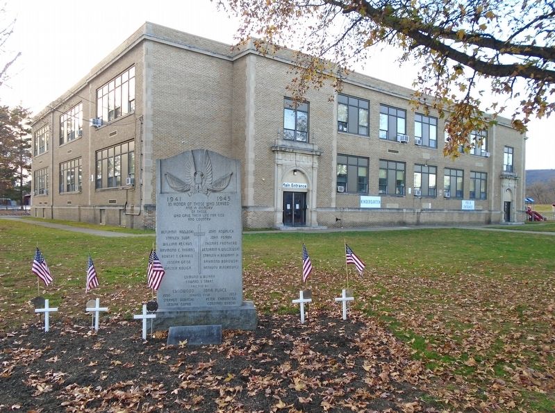 War Memorial image. Click for full size.
