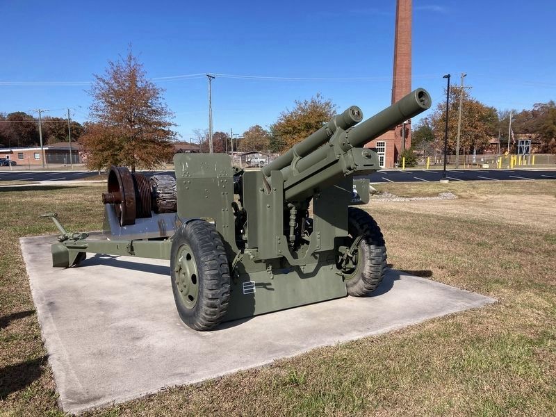 M101A1 105 mm Light Howitzer. Click for full size. M101A1 105 mm Light Howitzer image. Click for full size.