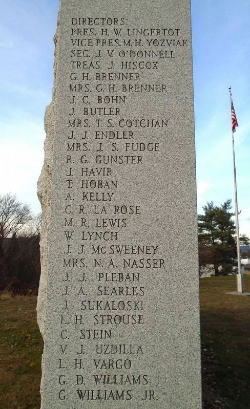 Lee Park Honor Roll Memorial Directors image. Click for full size.