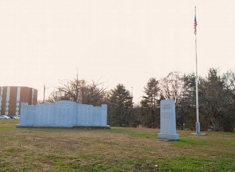 Lee Park Honor Roll Memorial image. Click for full size.