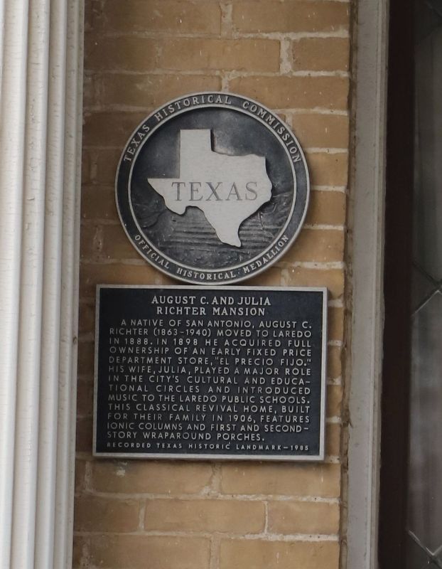 August C. and Julia Richter Mansion Marker image. Click for full size.