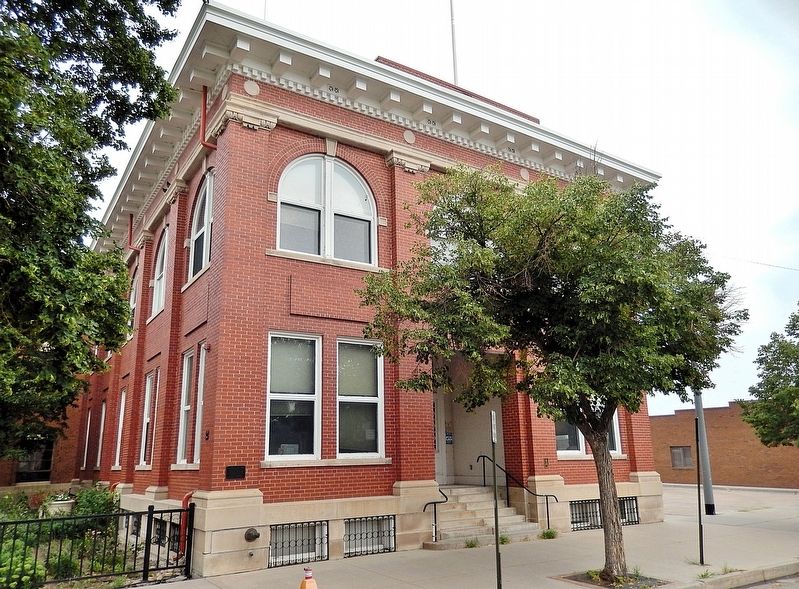 Fort Morgan City Hall (<i>northwest elevation</i>) image. Click for full size.