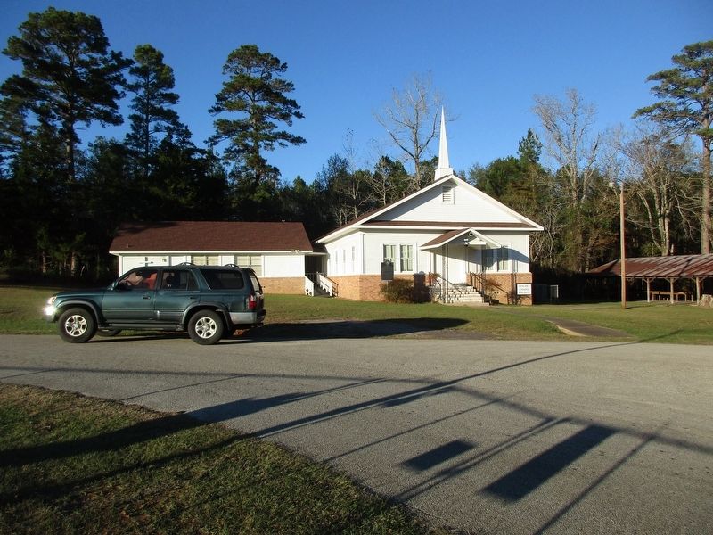 Lynches Chapel United Methodist Church and marker image. Click for full size.