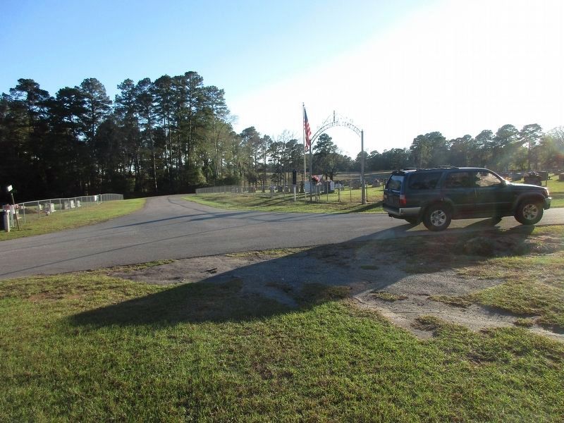 Lynches Chapel Cemetery image. Click for full size.