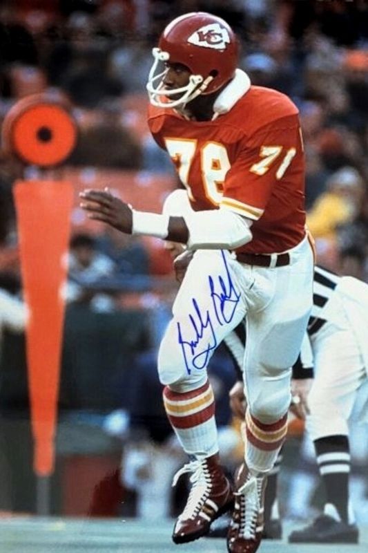Bobby Bell. Click for full size. Bobby Bell image. Click for full size.