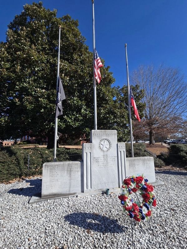 Full view Pike County Veterans Memorial image. Click for full size.