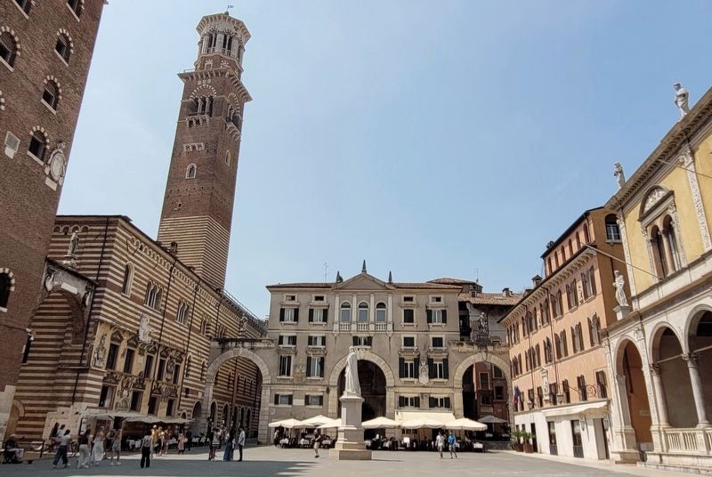 The view of the Lamberti Tower in the Piazza dei Signori. Click for full size. The view of the Lamberti Tower in the Piazza dei Signori image. Click for full size.