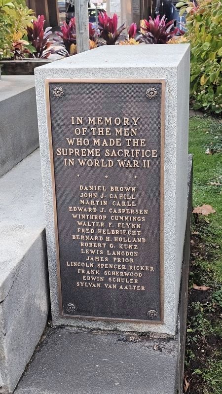 Lynbrook World War II Memorial image. Click for full size.