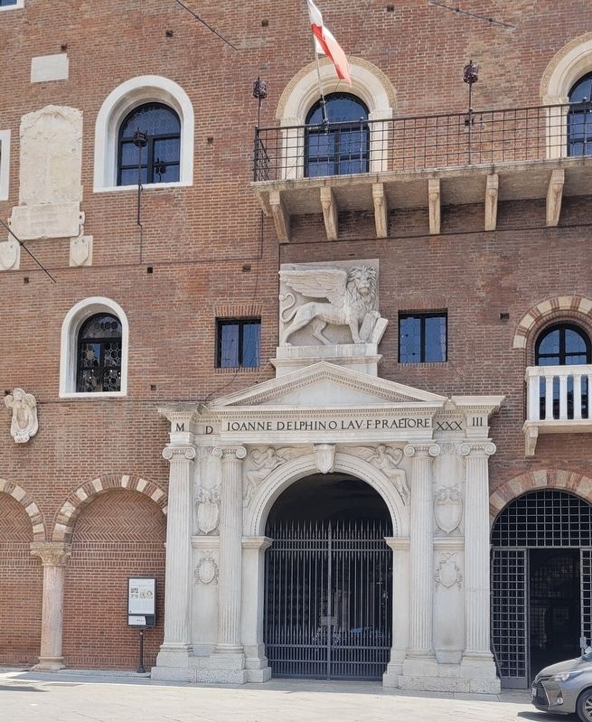 The entrance to the building and Marker. Click for full size. The entrance to the building and Marker image. Click for full size.