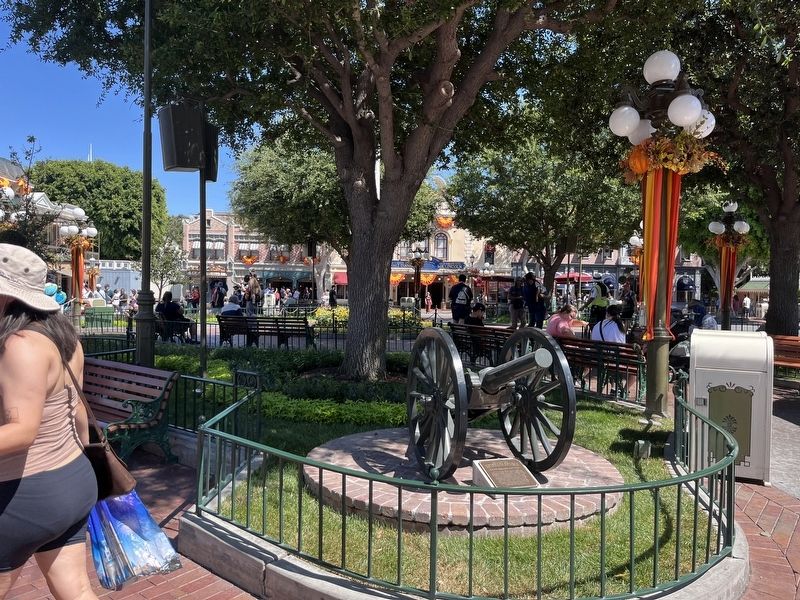Town Square Cannon Marker image. Click for full size.