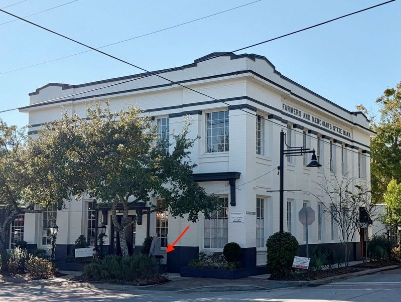 Farmers & Merchants Bank & Marker. Click for full size. Farmers & Merchants Bank & Marker image. Click for full size.
