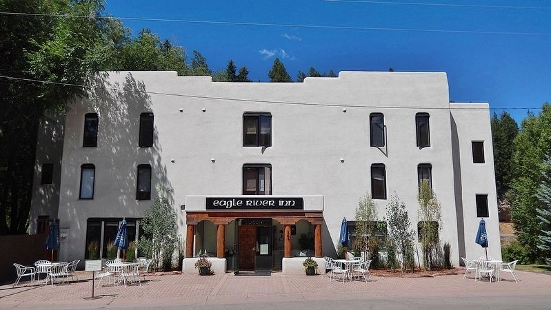 Eagle River Inn image. Click for full size.