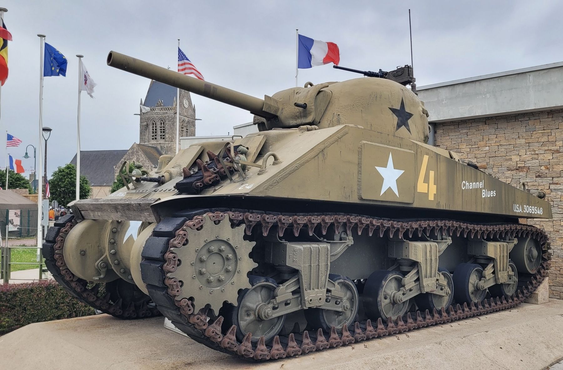 M4A4 Sherman. Click for full size. M4A4 Sherman image. Click for full size.