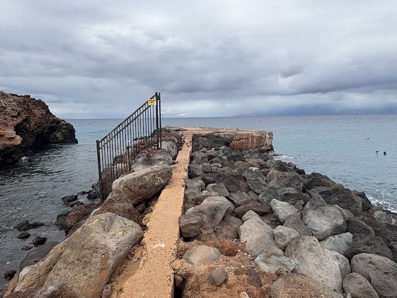 Remnants of the concrete jetty image. Click for full size.