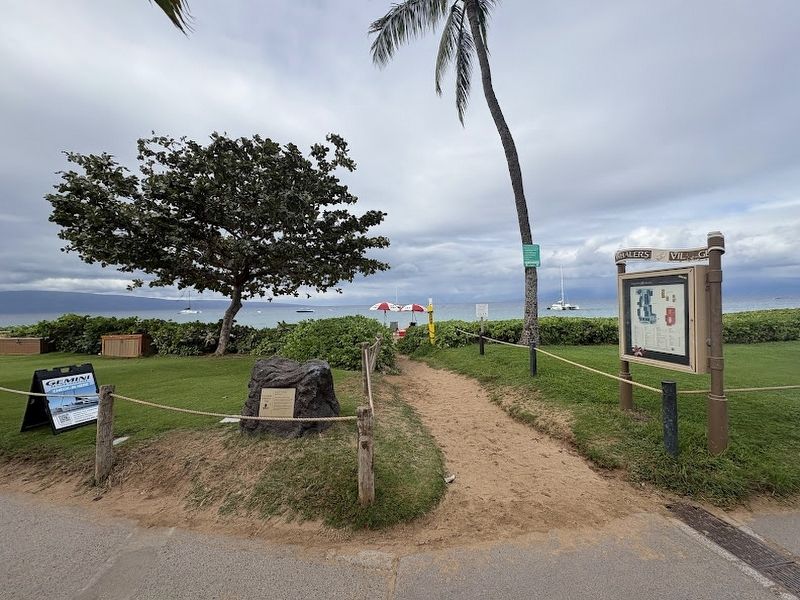 Koko O Na Moku Race Track Marker image. Click for full size.