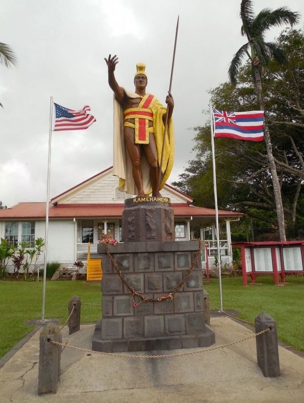 Kamehameha I Statue image. Click for full size.
