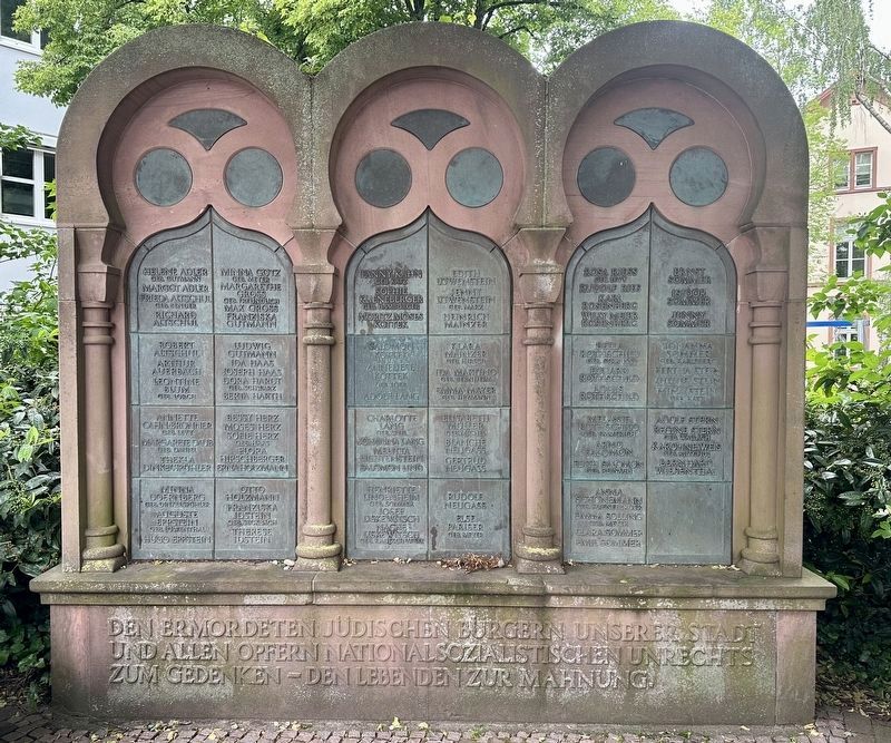 Bad Homburg vor der H�he Holocaust Memorial image. Click for full size.