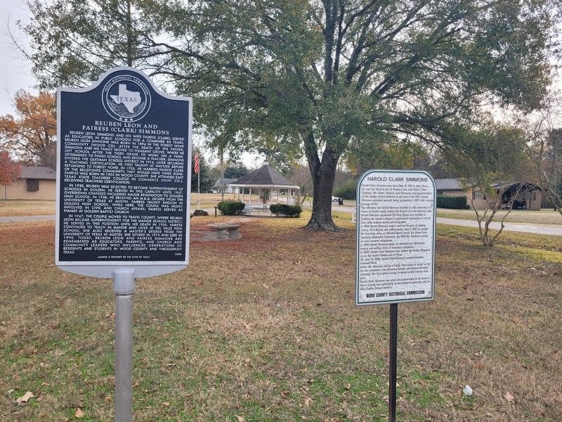 Harold Clark Simmons Marker image. Click for full size.
