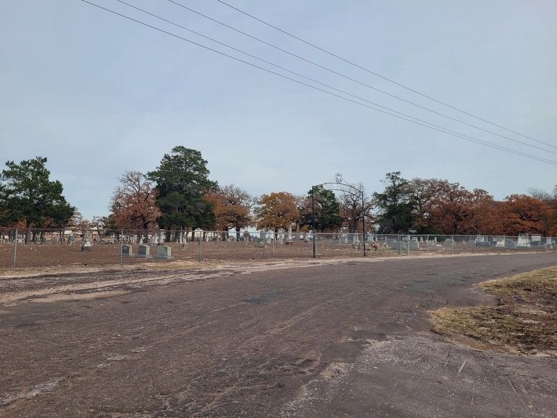Sand Springs Cemetery image. Click for full size.