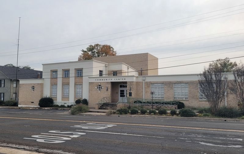 Longview Community Center and Marker image. Click for full size.