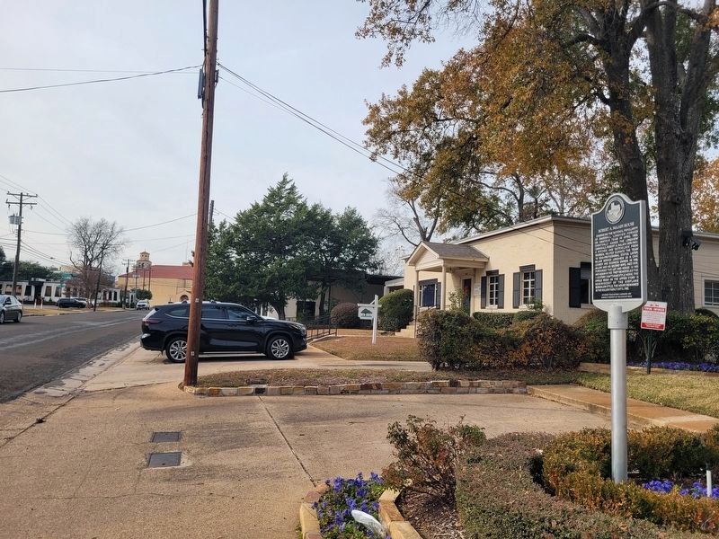 Robert A. McLain House and Marker image. Click for full size.