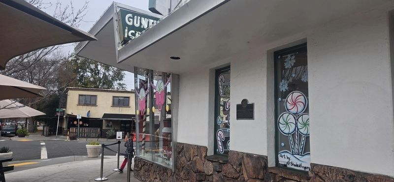 Gunther�s Quality Ice Cream Marker image. Click for full size.
