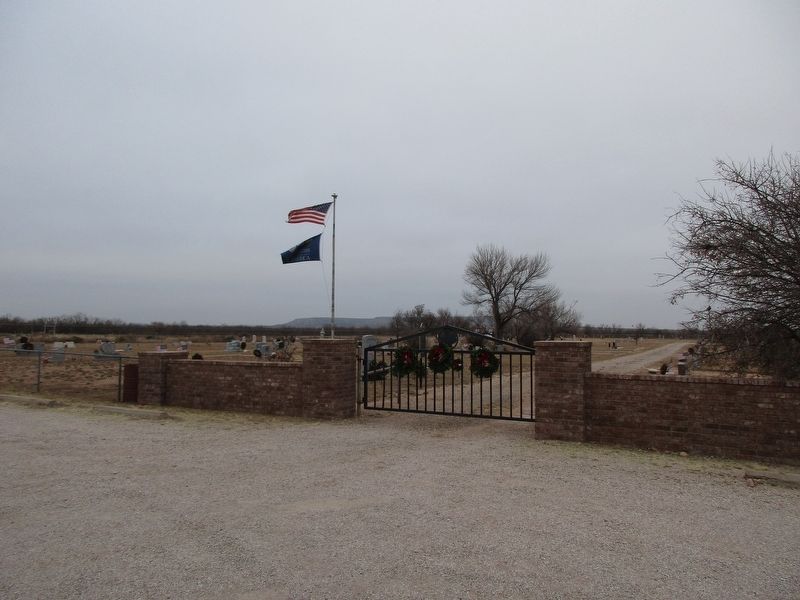 Gail Cemetery and marker. Click for full size. Gail Cemetery and marker image. Click for full size.
