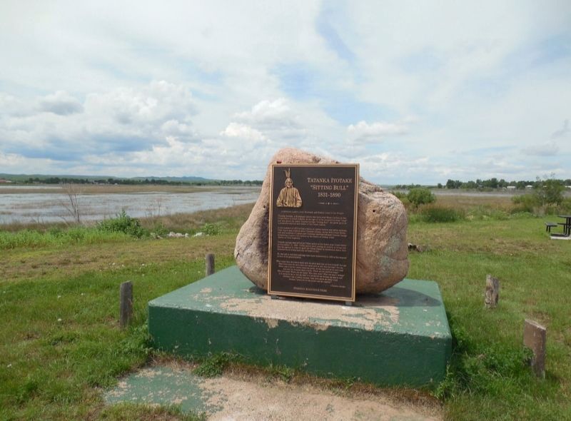 Tatanka Iyotake Monument and Marker image. Click for full size.