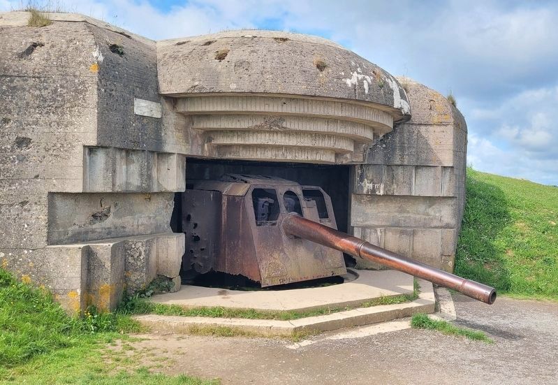 La prise de la batterie / Capturing the battery Marker image. Click for full size.