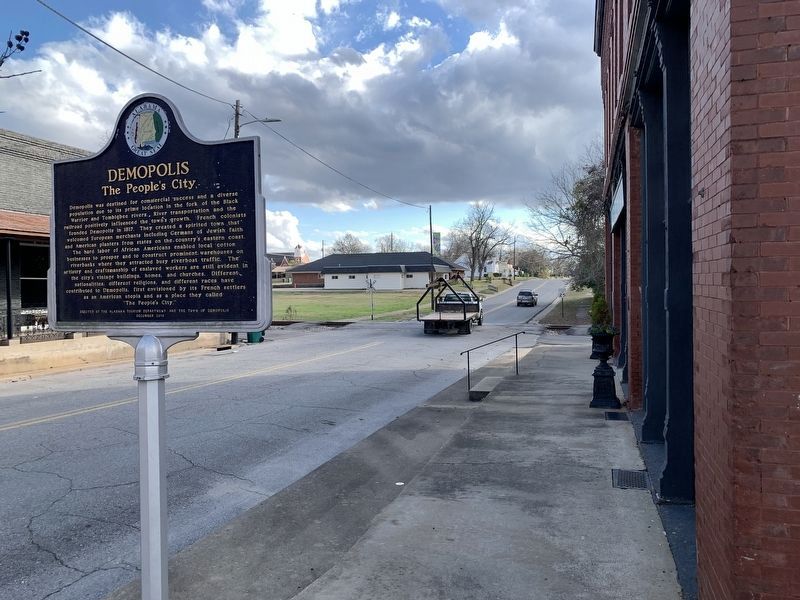 Downtown Demopolis / Demopolis Marker image. Click for full size.
