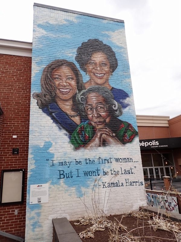 "A Journey toward Freedom & Excellence" Mural image. Click for full size.