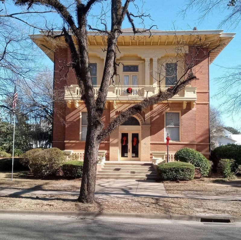 Eufaula Carnegie Library Marker. Click for full size. Eufaula Carnegie Library Marker image. Click for full size.