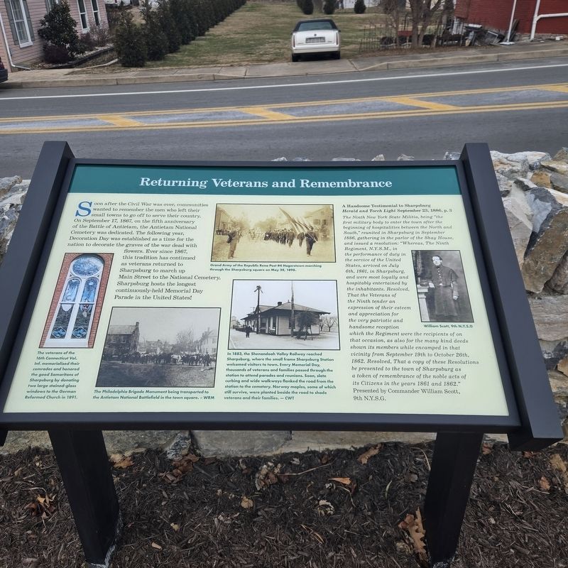 Returning Veterans and Remembrance Marker image. Click for full size.
