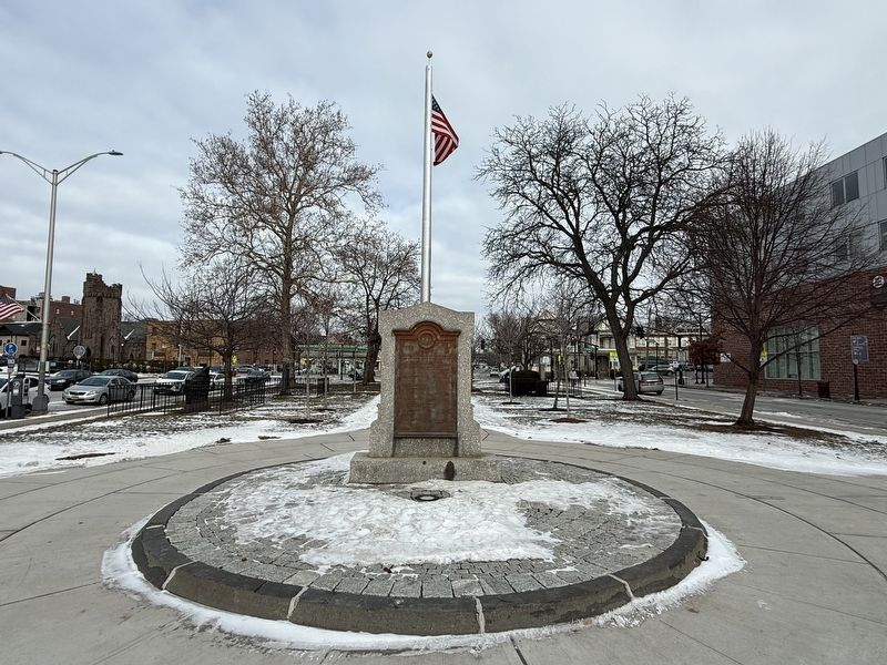 Pro Patria Memorial image. Click for full size.