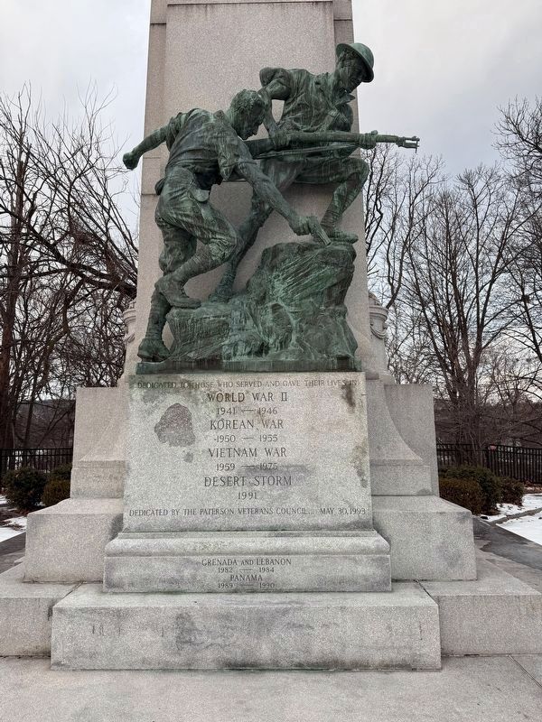 Paterson Veterans Memorial image. Click for full size.