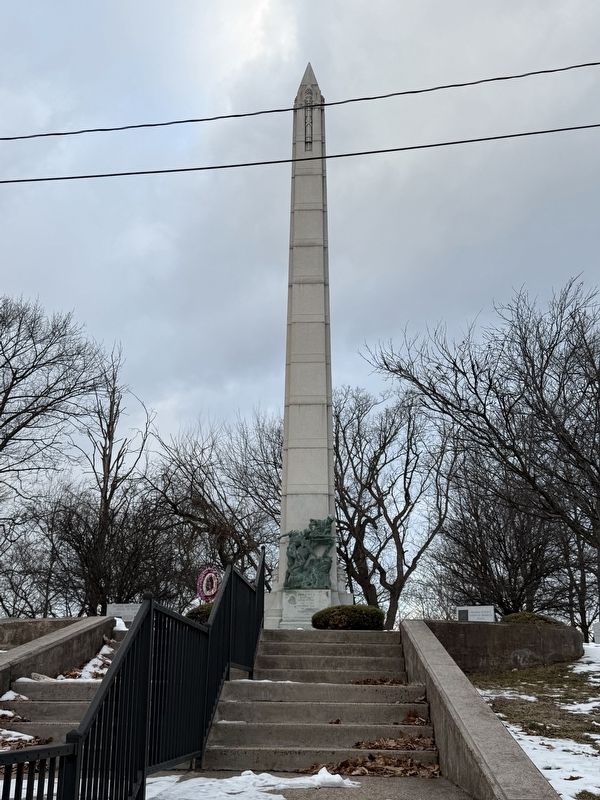 Paterson Veterans Memorial image. Click for full size.