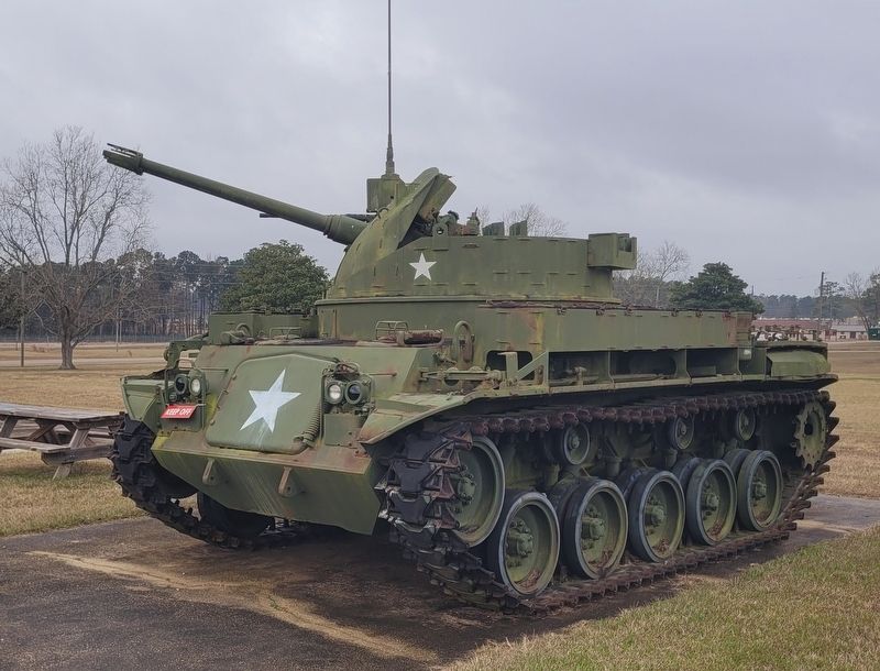 M42 <i>Duster</i> Self-Propelled Anti-Aircraft Gun image. Click for full size.