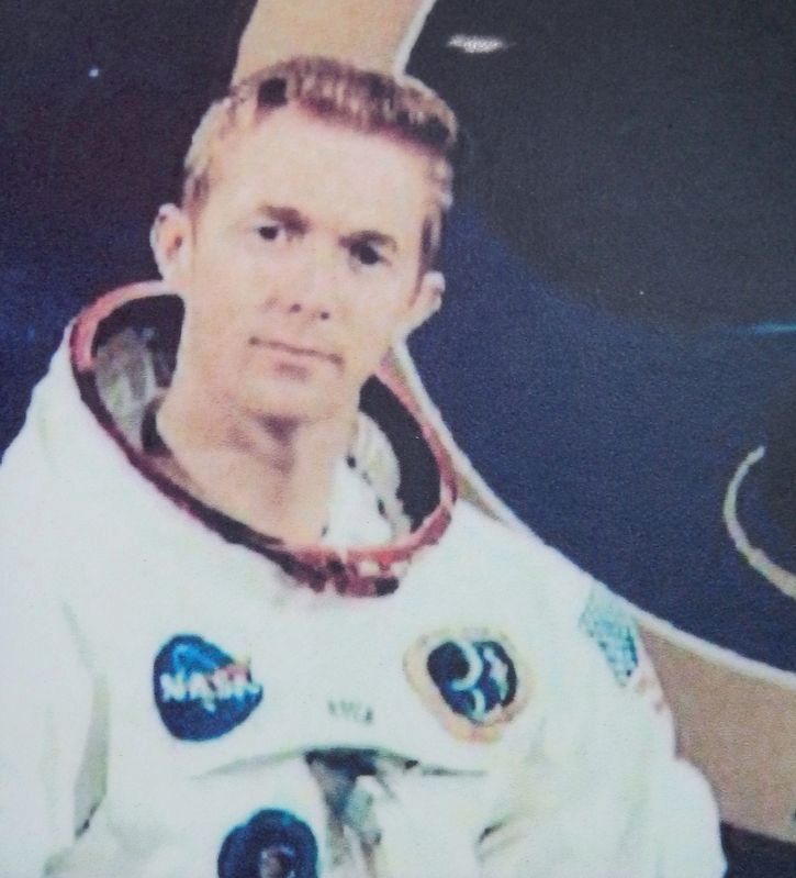 Marker detail: Stuart Allen Roosa wearing his command module flight suit image. Click for full size.