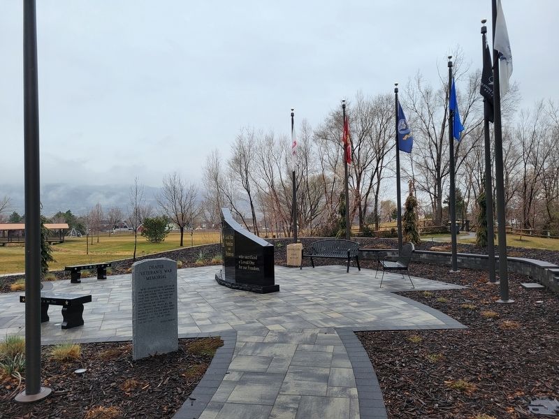 Draper Veteran's War Memorial image. Click for full size.