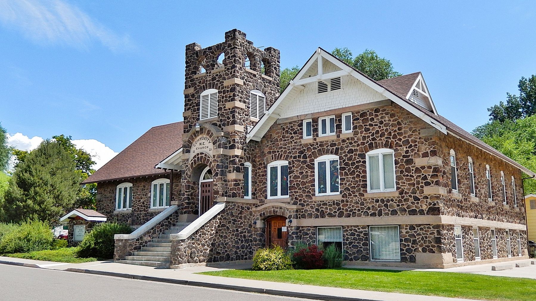 Hotchkiss Methodist Episcopal Church (<i>southwest elevation</i>) image. Click for full size.