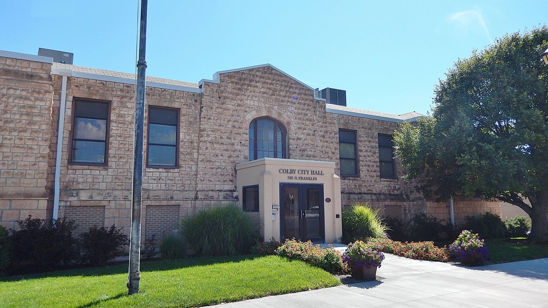 Colby City Hall (<i>northwest elevation</i>) image. Click for full size.