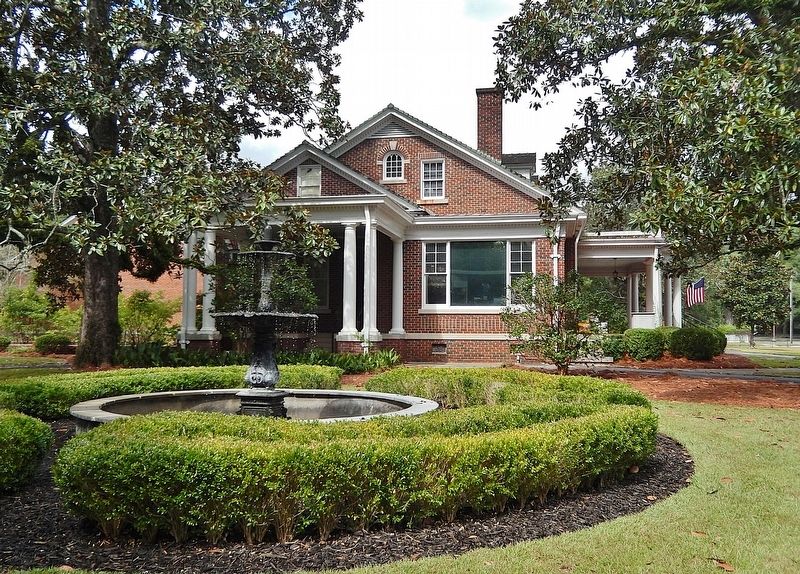 Flowers-Roberts House (<i>south elevation</i>) image. Click for full size.