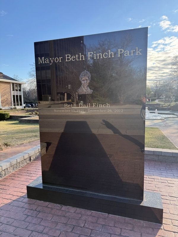Beth Dail Finch Marker. Click for full size. Beth Dail Finch Marker image. Click for full size.